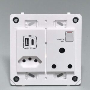 Legrand 572070 2xUSB 1xEuro 1xSA Arteor White