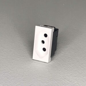 Legrand 572136 Euro socket  Arteor 1M White