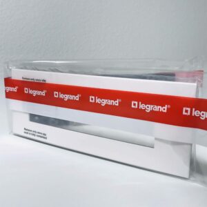 Legrand 576700 Cover plate with frame Arteor White 8M